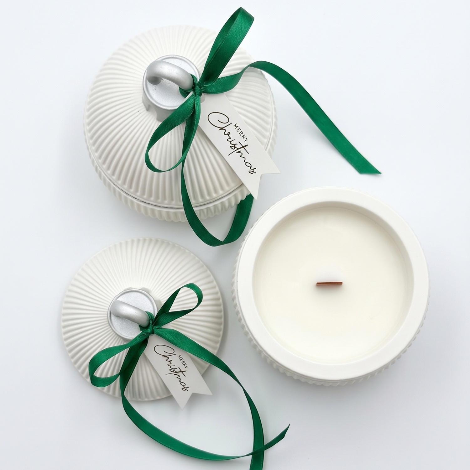 Christmas Bauble Elegance gyertya - Fehér / Arany / Téli varázslat